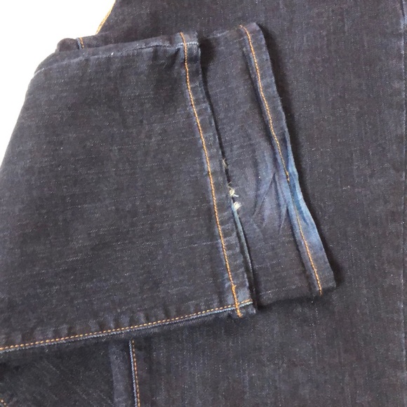 Dark Jeans - Picture 2 of 3